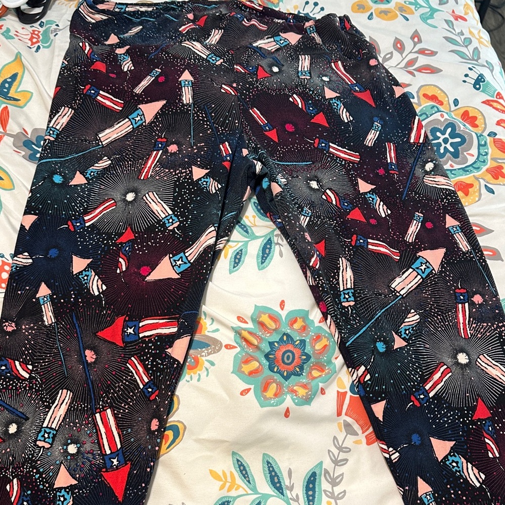 Patriotic Fireworks Women’s Leggings